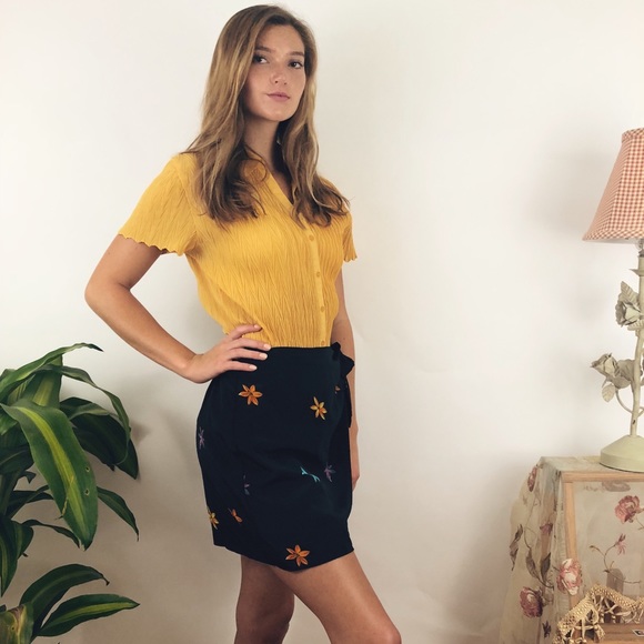 Crinkled Mango Short Sleeve - Picture 6 of 6